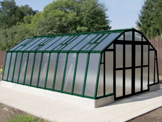 Česká výroba – Primus M polykarbonát (8 mm) 3,0 x 4,3 m