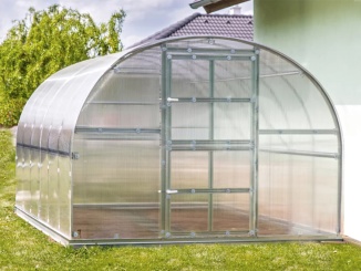 Obloukové skleniky z ocelových profilů – Gutta Gardentec Classic