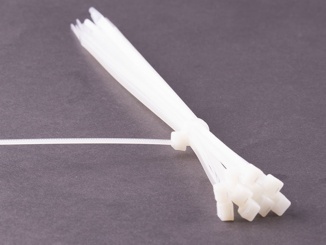 Pásky – Páska stahovací bílá 400 x 7,2 mm
